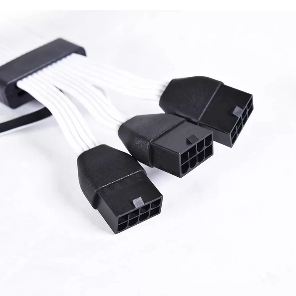 Lian Li Strimer Plus V2 12VHPWR - PW168-8PV2 - 3x8-PIN to 12+4-PIN 8 light guides 11 Lian Li Strimer Plus V2 12VHPWR - PW168-8PV2 - 3x8-PIN to 12+4-PIN 8 light guides - Ảnh 11