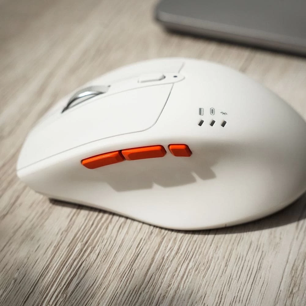 HyperWork Silentium Milky White Wireless Ergonomic Silent Mouse - Bluetooth 5.1, Wireless 2.4G, silent switch, pin 300H 7 HyperWork Silentium Milky White Wireless Ergonomic Silent Mouse - Bluetooth 5.1, Wireless 2.4G, silent switch, pin 300H - Ảnh 7