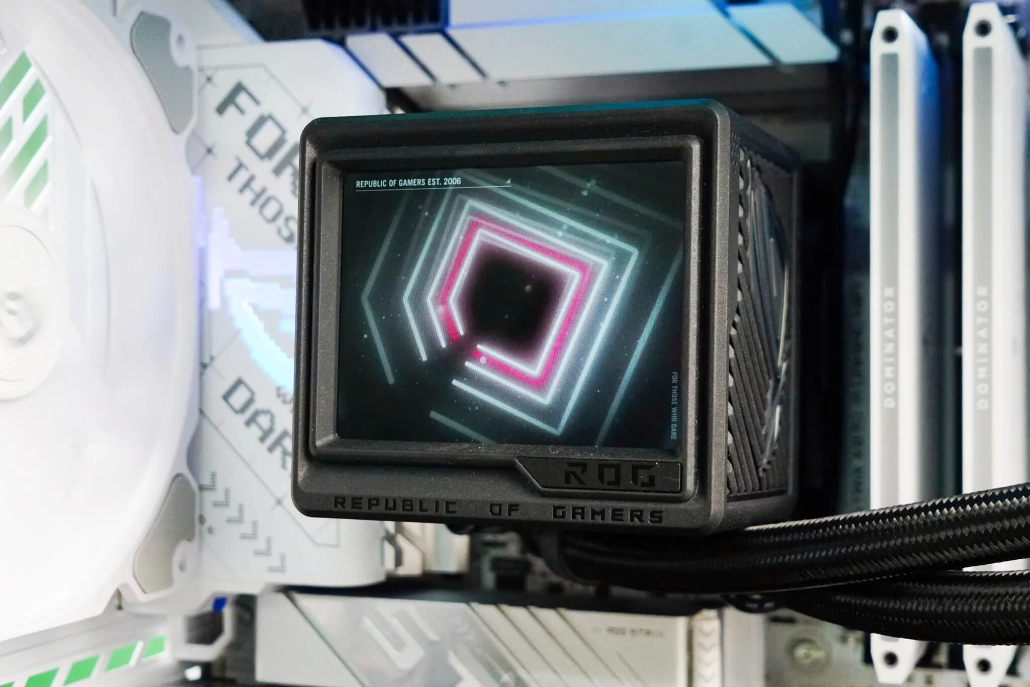 ASUS AI PC EXTREME GAMING 2025 - Ultra 9-285K, 64GB RGB, 2TB NVMe Gen5 x4, ROG RTX 5090 5 ASUS AI PC EXTREME GAMING 2025 - Ultra 9-285K, 64GB RGB, 2TB NVMe Gen5 x4, ROG RTX 5090 - Ảnh 5