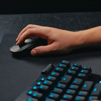 Logitech G PRO X SUPERLIGHT 2 Magneta - LIGHTSPEED Wireless Gaming Mouse 4 Logitech G PRO X SUPERLIGHT 2 Magneta - LIGHTSPEED Wireless Gaming Mouse - Ảnh 4