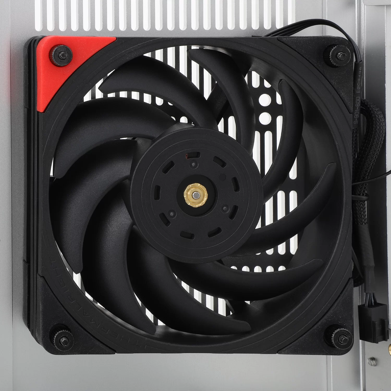 Thermalright TL-B12 Extrem Black Fan - 1x 120mm, 3150 RPM±10% 3 Thermalright TL-B12 Extrem Black Fan - 1x 120mm, 3150 RPM±10% - Ảnh 3